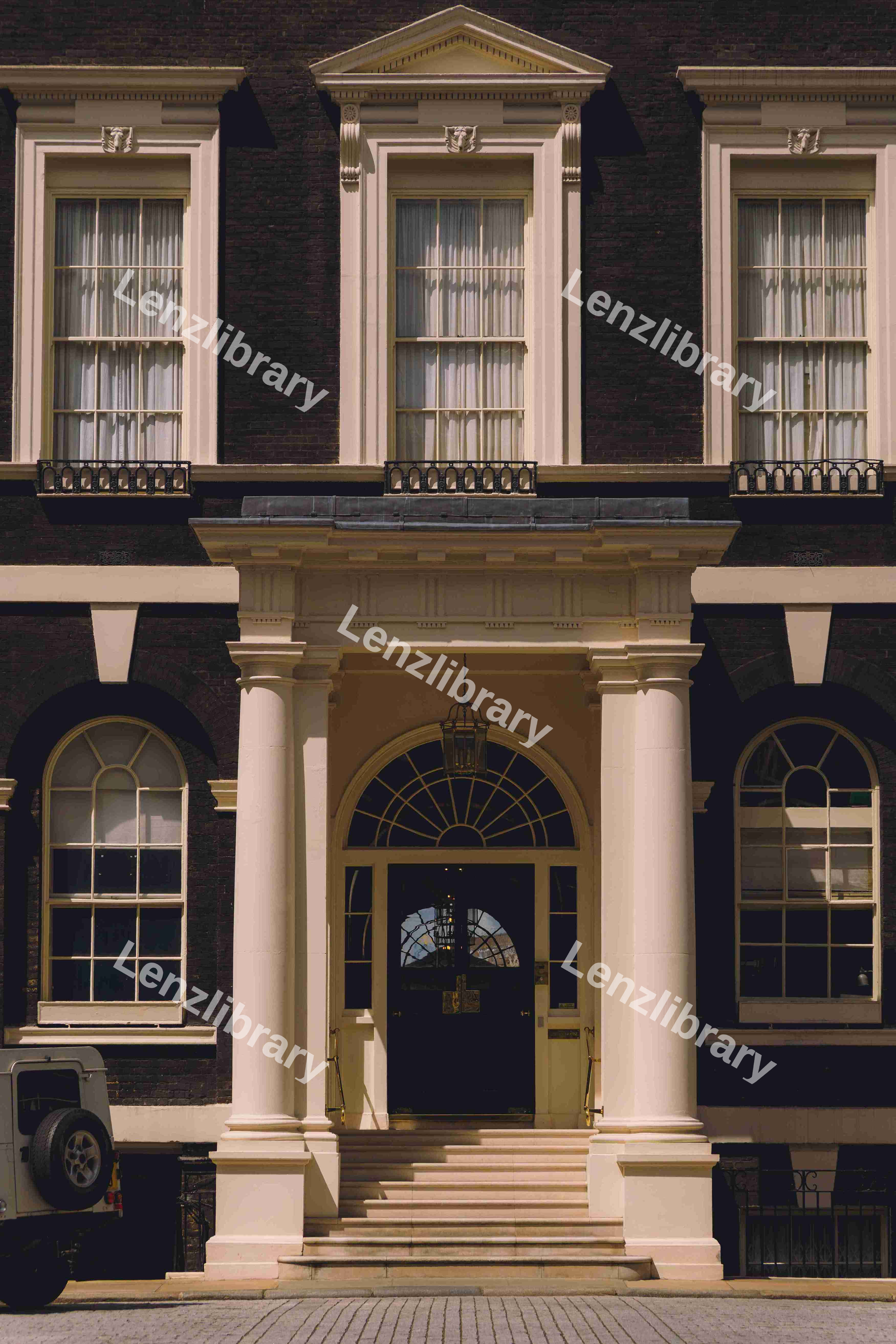 Black Mansion (Wide)